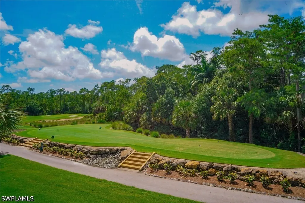 4853 Hampshire Court Naples FL 34112