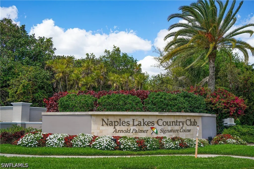 4853 Hampshire Court Naples FL 34112