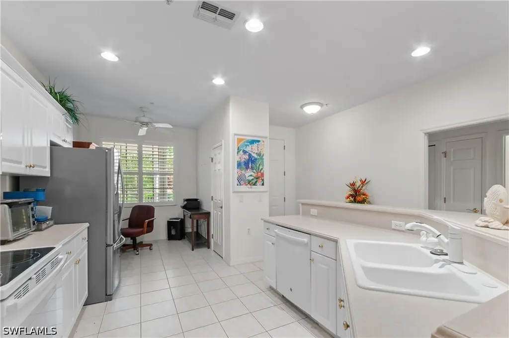 4853 Hampshire Court Naples FL 34112