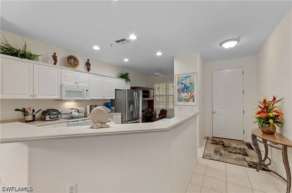 4853 Hampshire Court Naples FL 34112