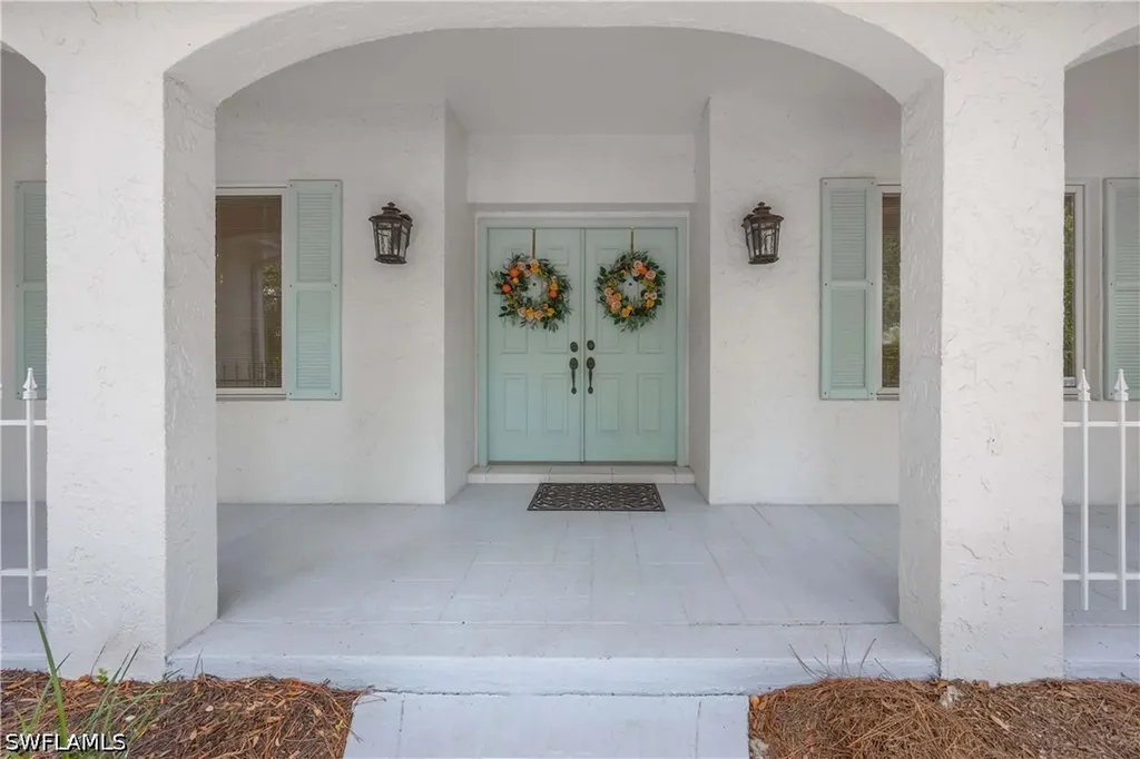 816 Turkey Oak Lane Naples FL 34108