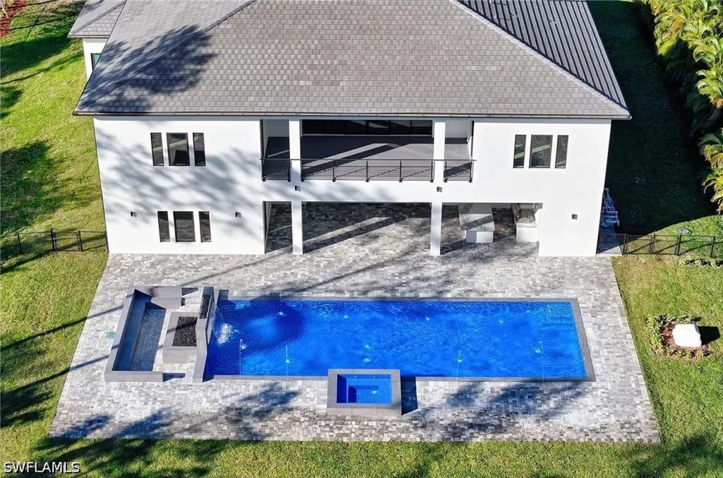 5160 Teak Wood Drive Naples FL 34119