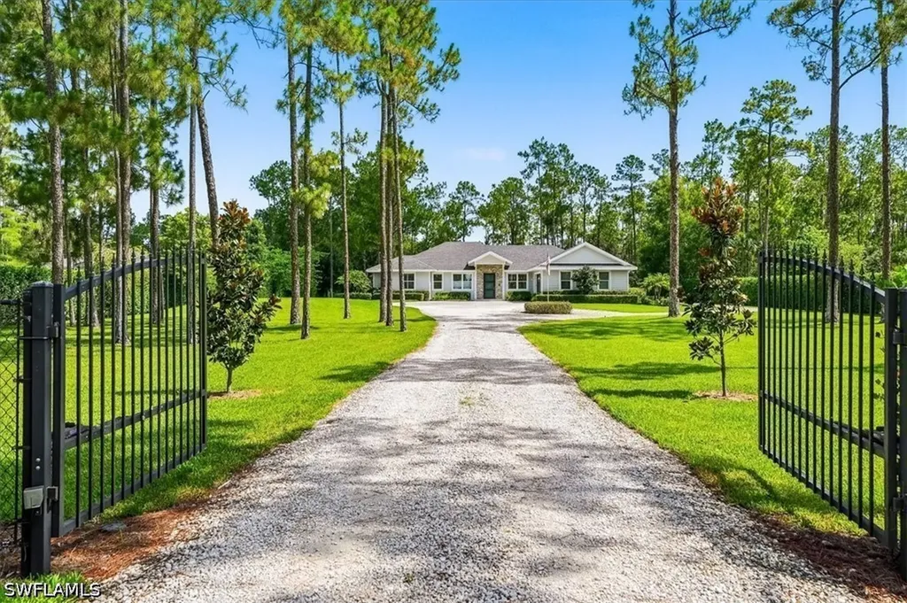 4641 1st Avenue SW Naples FL 34119