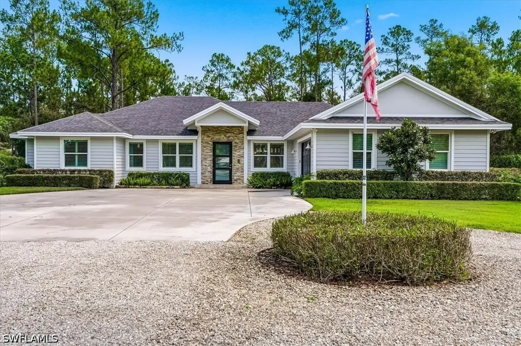 4641 1st Avenue SW Naples FL 34119