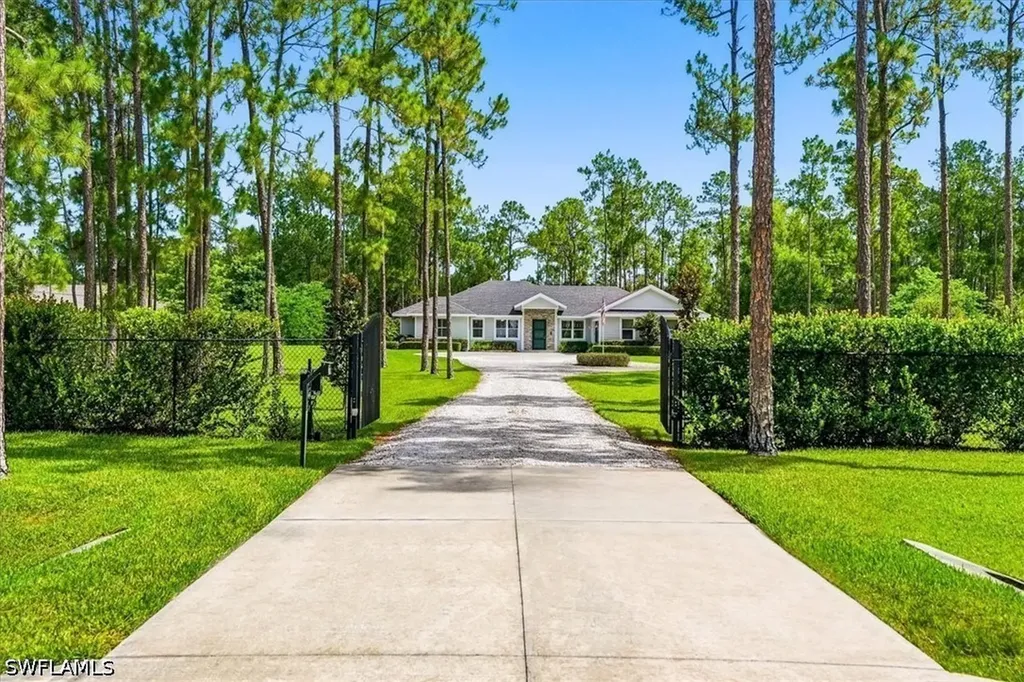 4641 1st Avenue SW Naples FL 34119