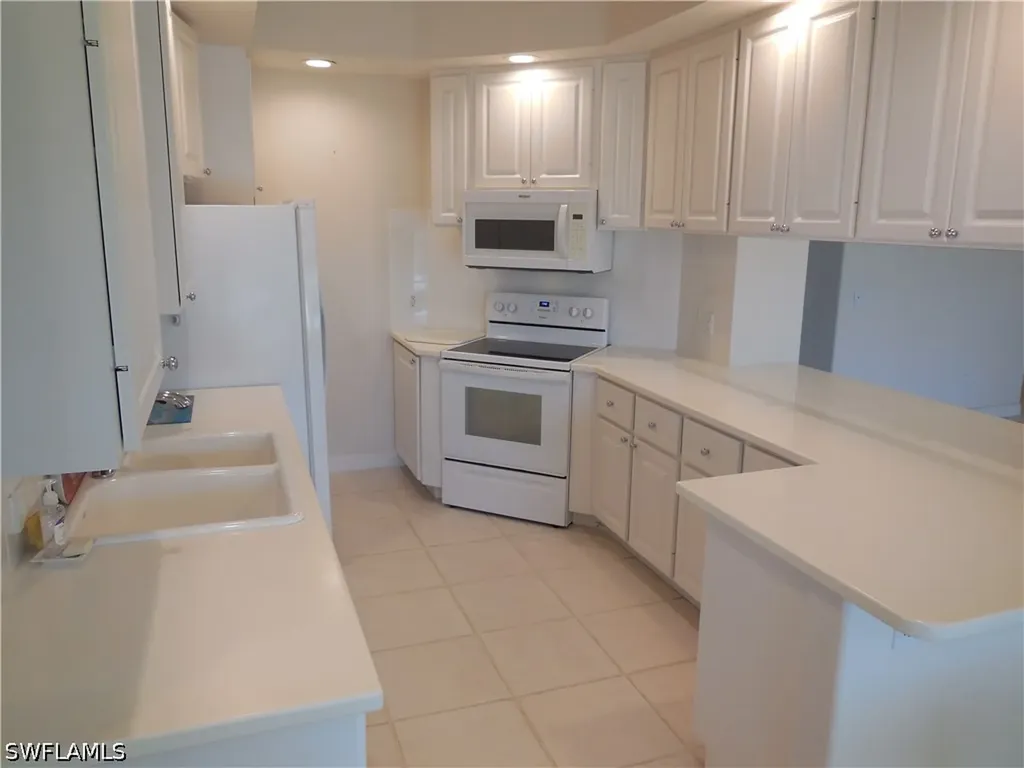 3914 Upolo Lane Naples FL 34119