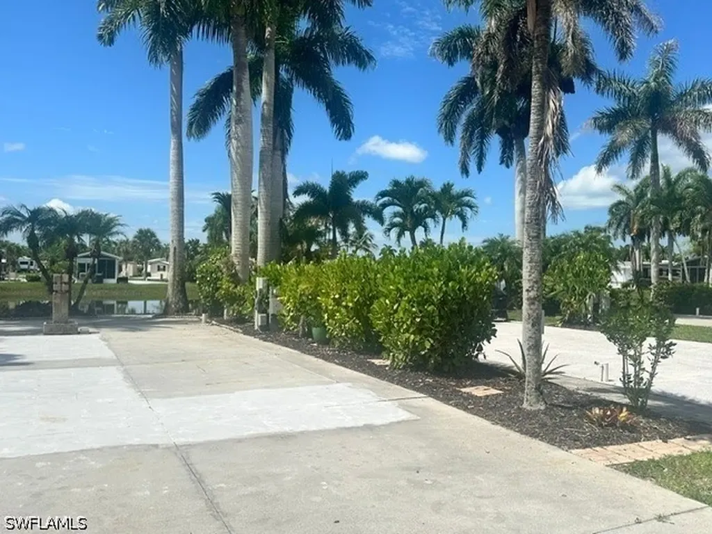 1311 Diamond Lake Circle Naples FL 34114