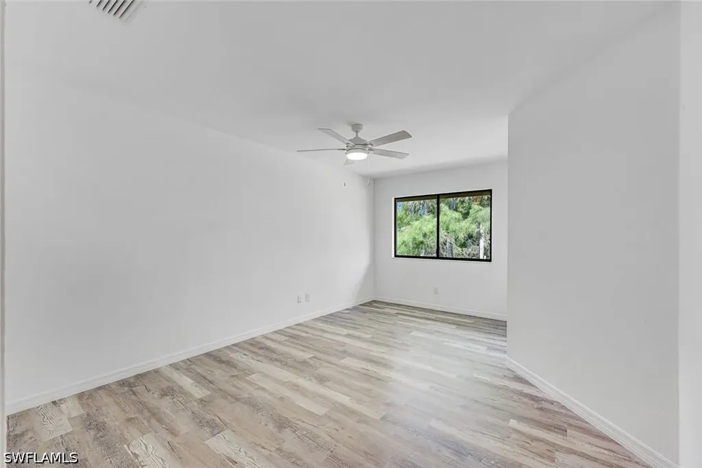 142 Bennington Drive Naples FL 34104