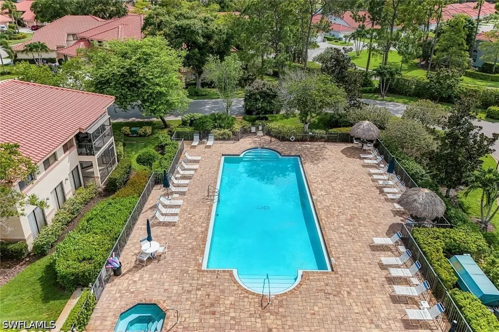 142 Bennington Drive Naples FL 34104