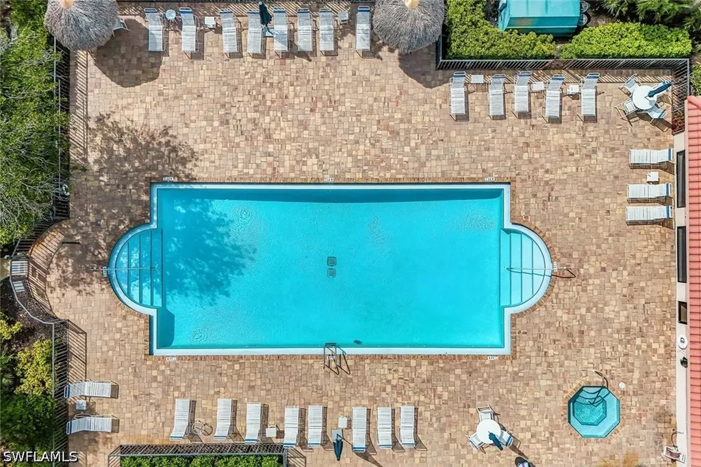 142 Bennington Drive Naples FL 34104