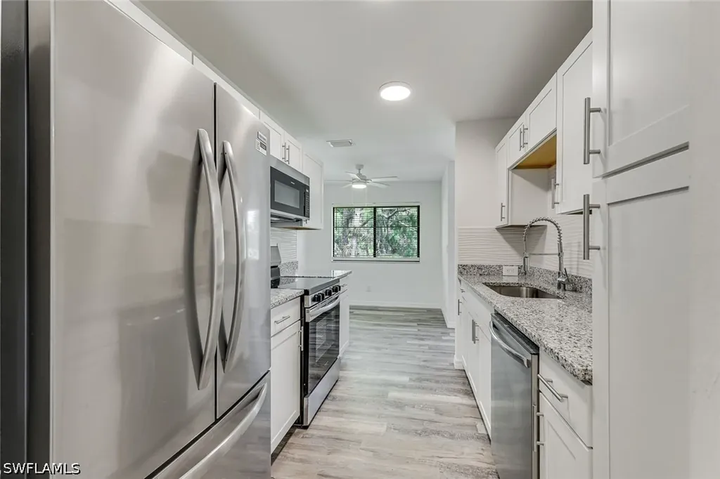 142 Bennington Drive Naples FL 34104