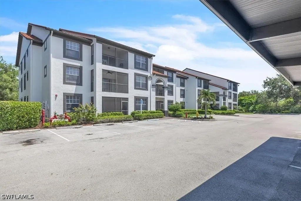 7940 Preserve Circle Naples FL 34119