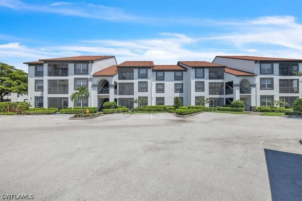 7940 Preserve Circle Naples FL 34119