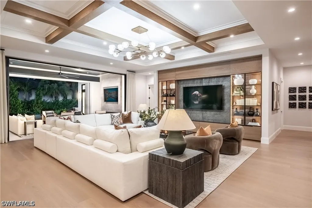 3235 Regatta Road Naples FL 34103