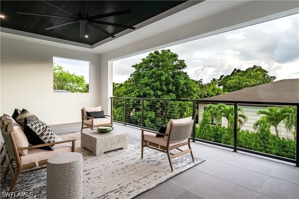 3235 Regatta Road Naples FL 34103