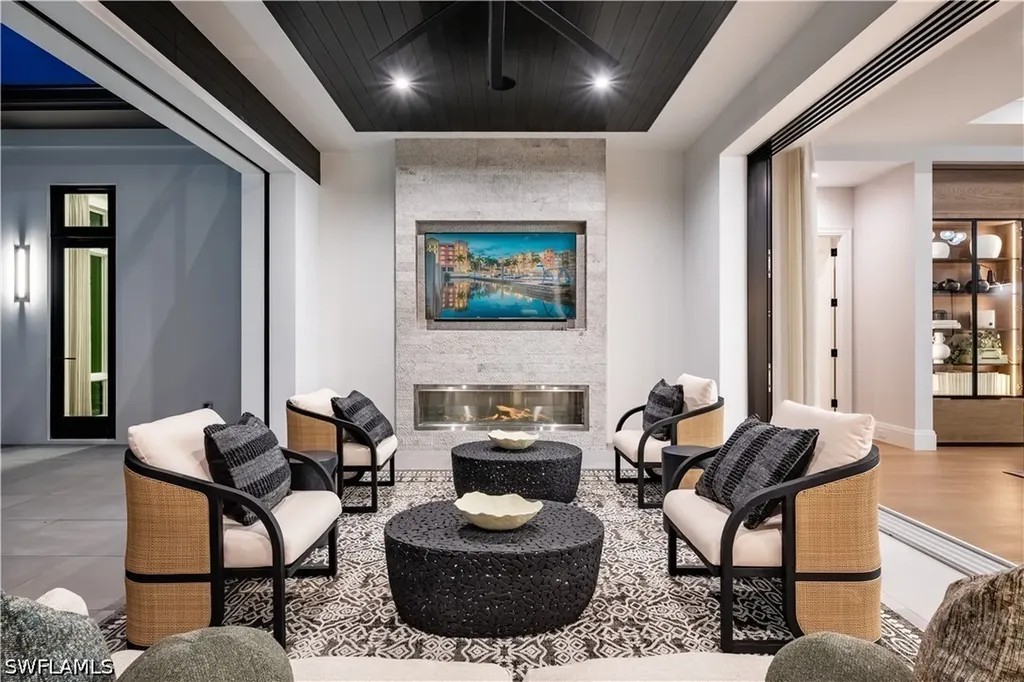 3235 Regatta Road Naples FL 34103
