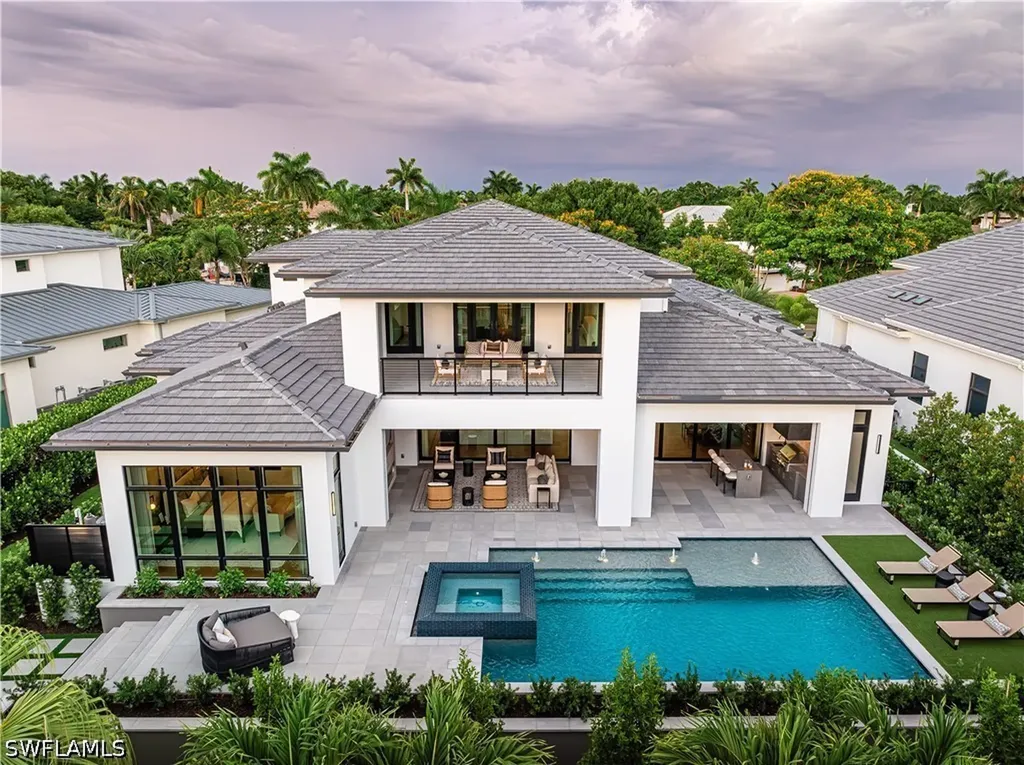 3235 Regatta Road Naples FL 34103