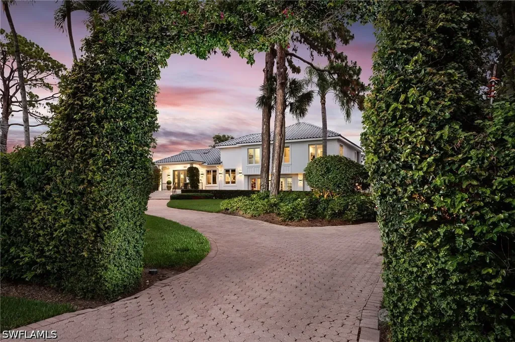 Naples FL, 664 Hickory Road