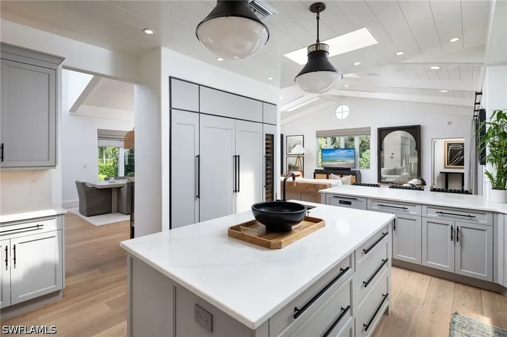 664 Hickory Road Naples FL 34108