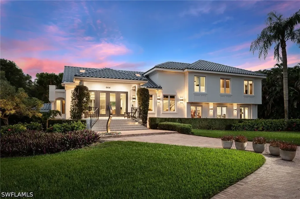 664 Hickory Road Naples FL 34108
