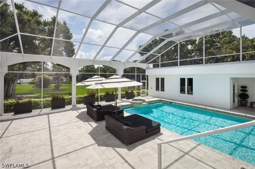 664 Hickory Road Naples FL 34108