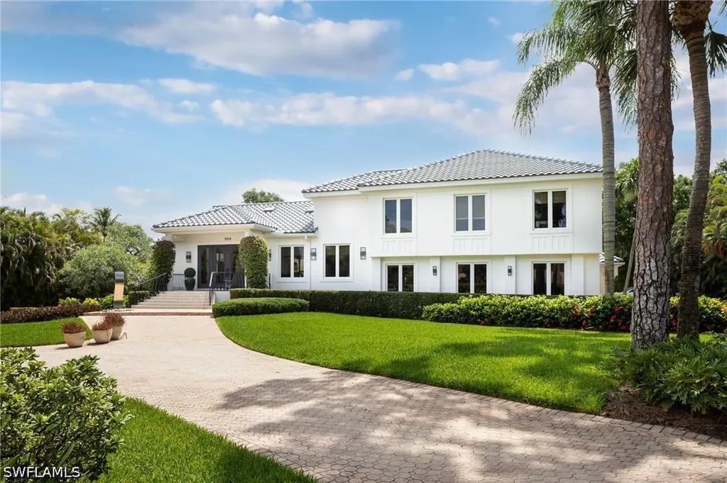 664 Hickory Road Naples FL 34108
