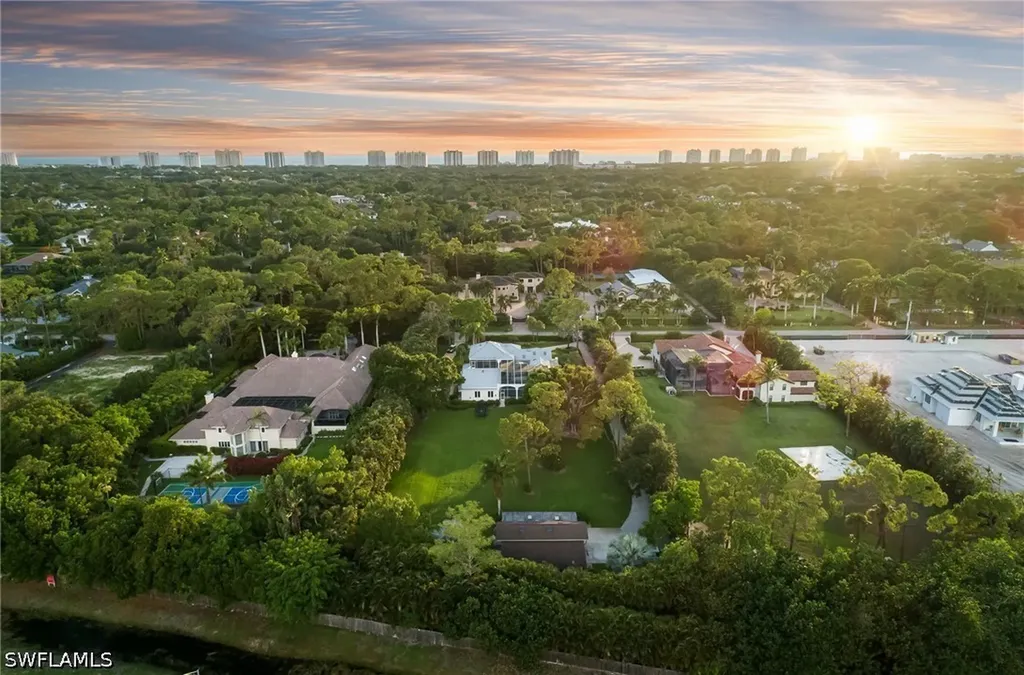 664 Hickory Road Naples FL 34108