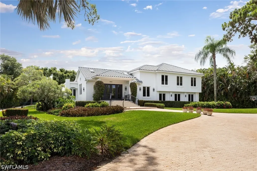 664 Hickory Road Naples FL 34108