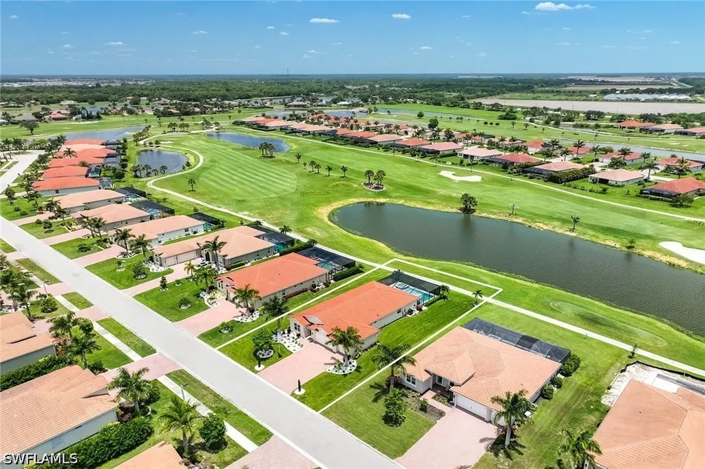 18699 Ensenada Drive Naples FL 34114