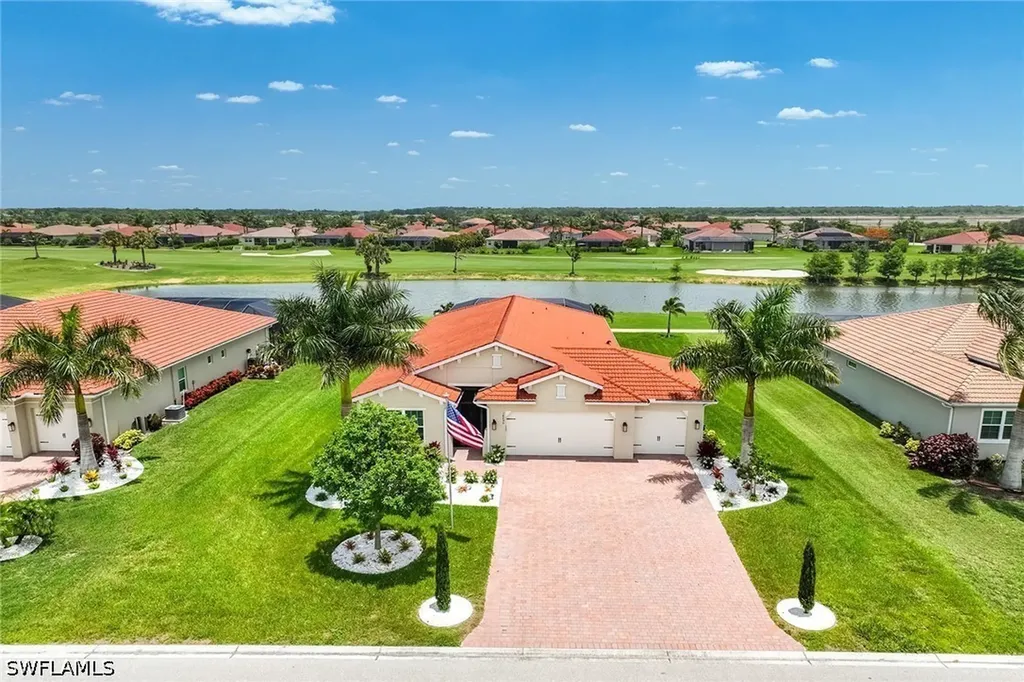 18699 Ensenada Drive Naples FL 34114