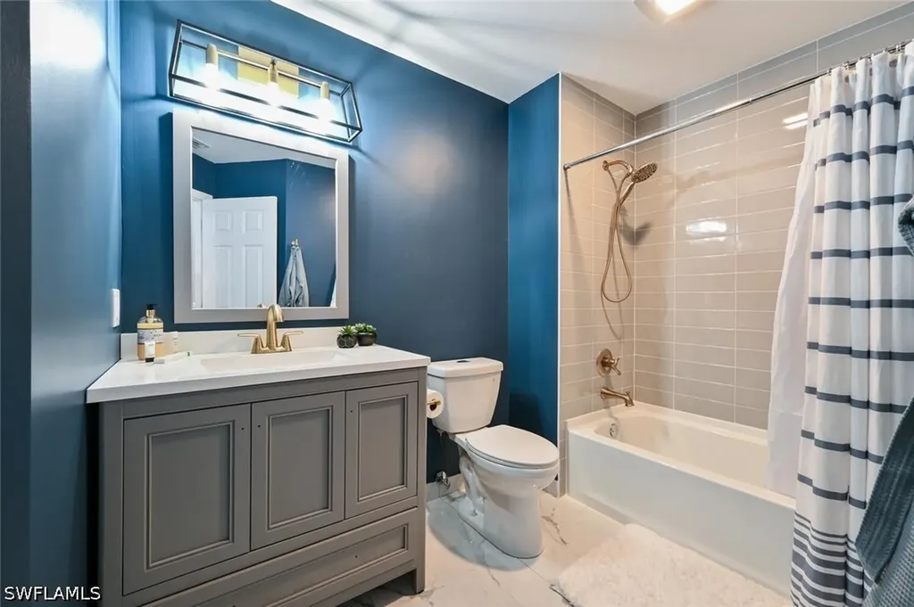 981 Hampton Circle Naples FL 34105