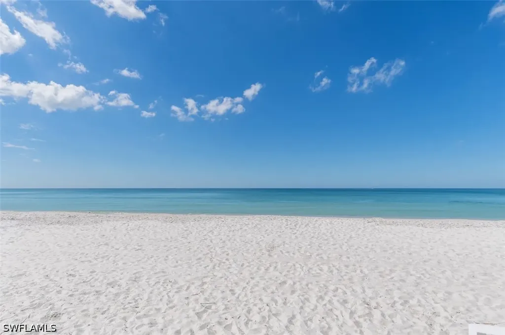 981 Hampton Circle Naples FL 34105