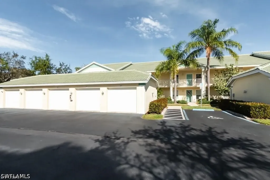 4985 Sandra Bay Drive Naples FL 34109