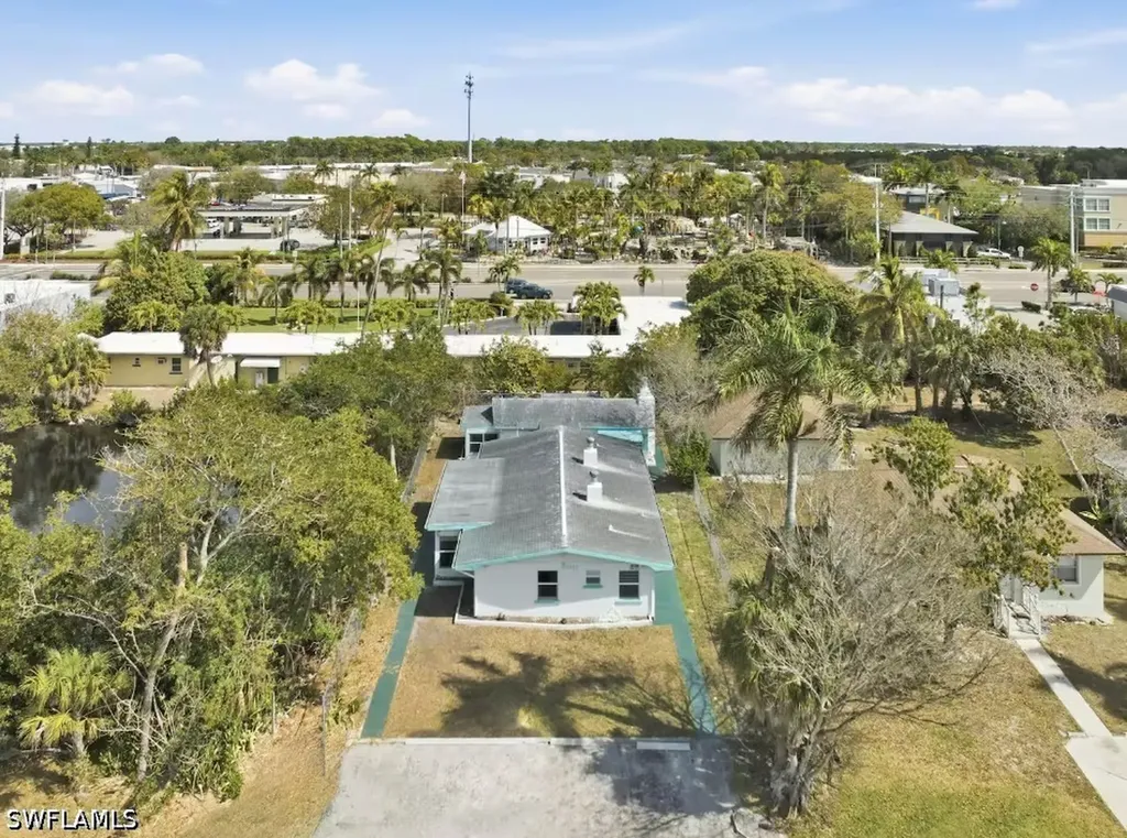 2147 Washington Avenue Naples FL 34112