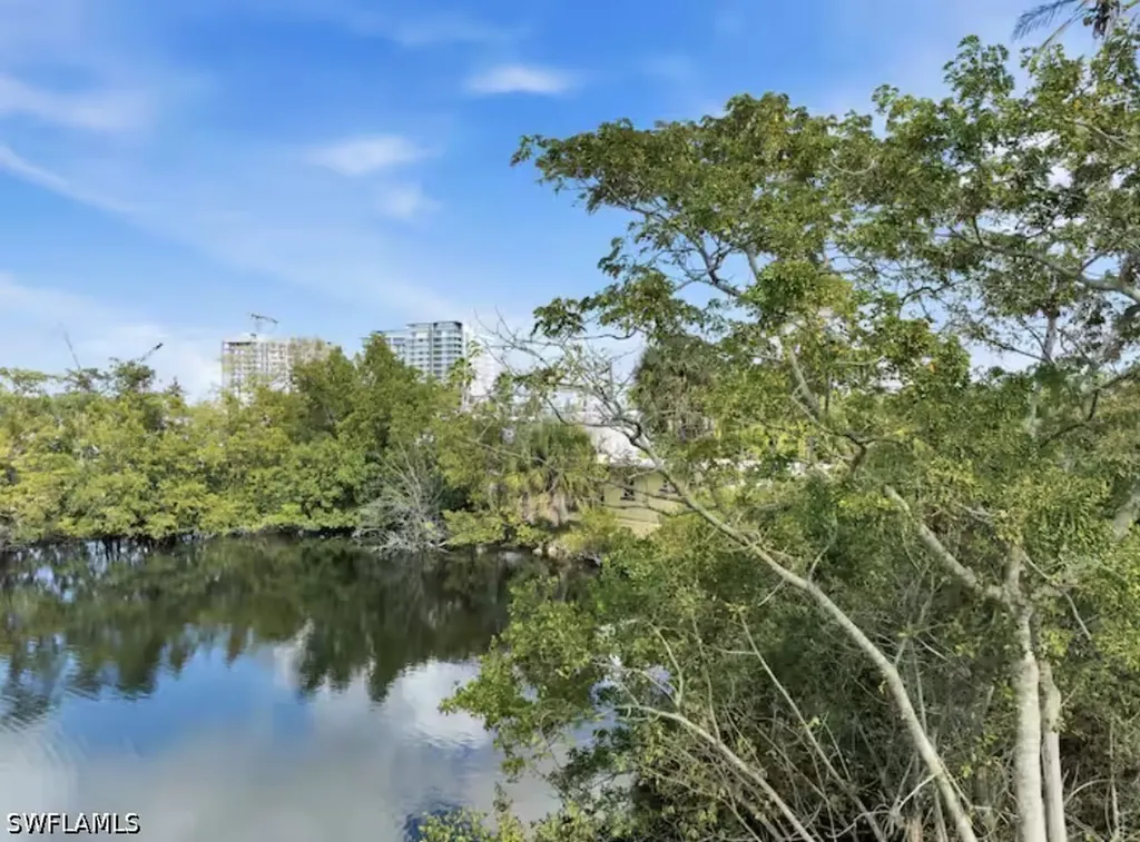2147 Washington Avenue Naples FL 34112