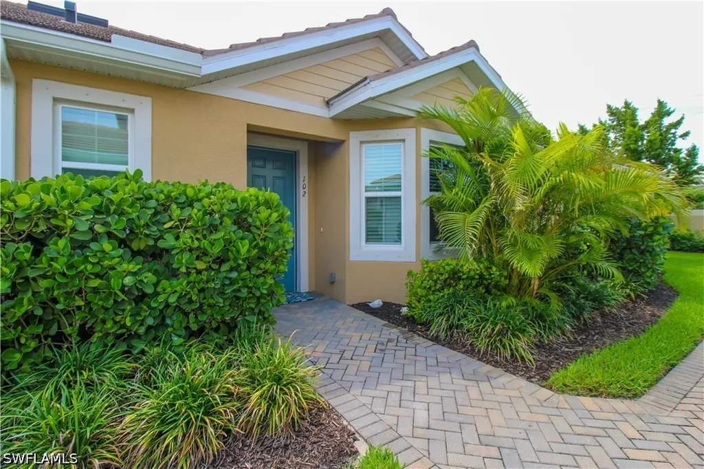 4692 Arboretum Circle Naples FL 34112