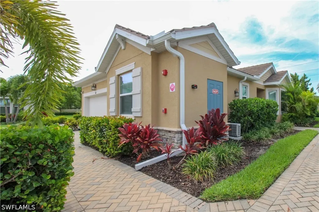 4692 Arboretum Circle Naples FL 34112
