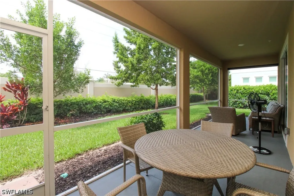 4692 Arboretum Circle Naples FL 34112