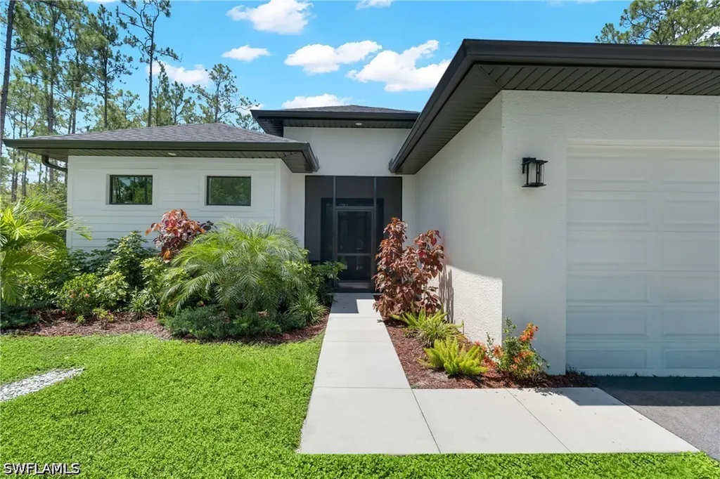 4406 31st Avenue NE Naples FL 34120