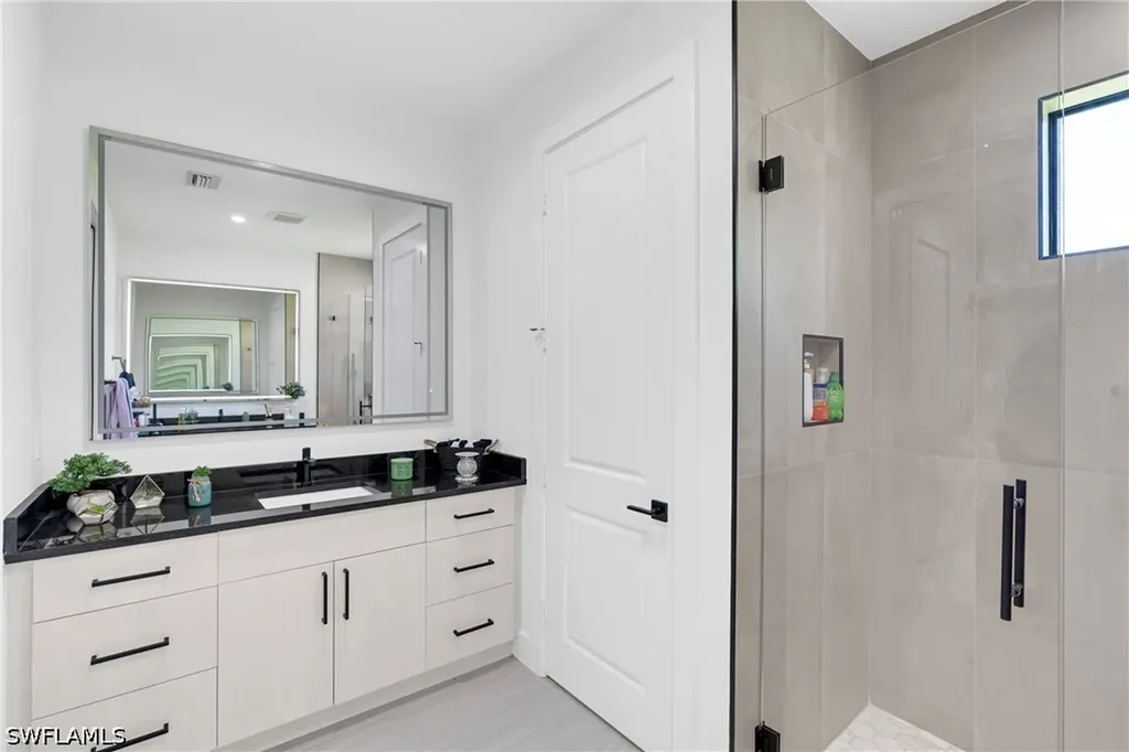 4406 31st Avenue NE Naples FL 34120
