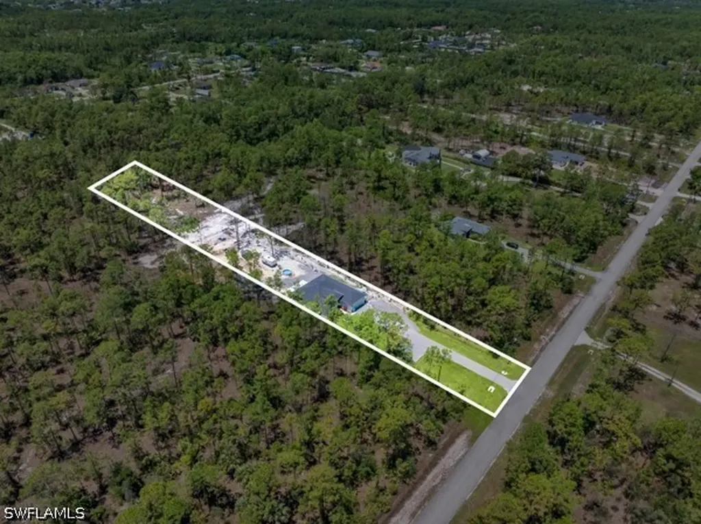4406 31st Avenue NE Naples FL 34120