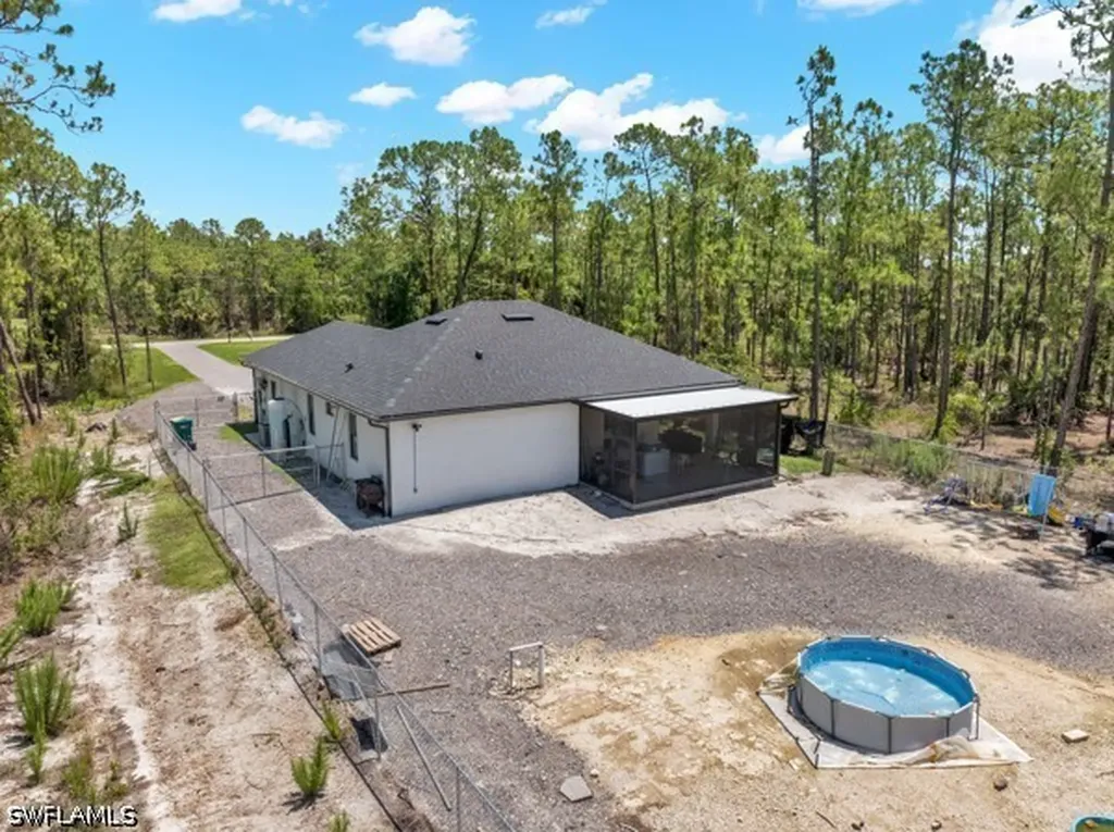 4406 31st Avenue NE Naples FL 34120