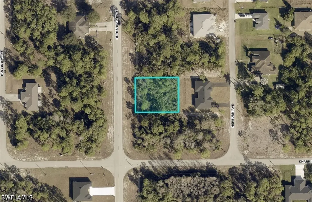 929-931 Homestead Road S Lehigh Acres FL 33974
