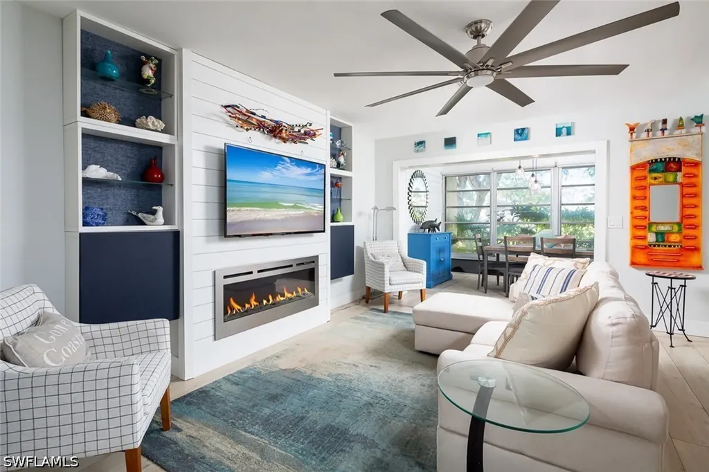 4171 Lakewood Boulevard Naples FL 34112
