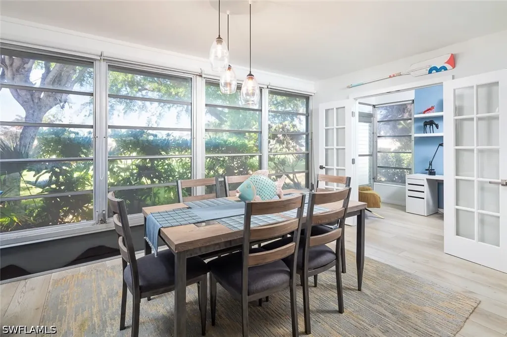 4171 Lakewood Boulevard Naples FL 34112