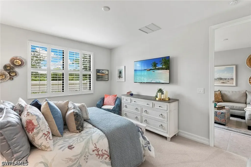 7490 Rockefeller Drive Naples FL 34119