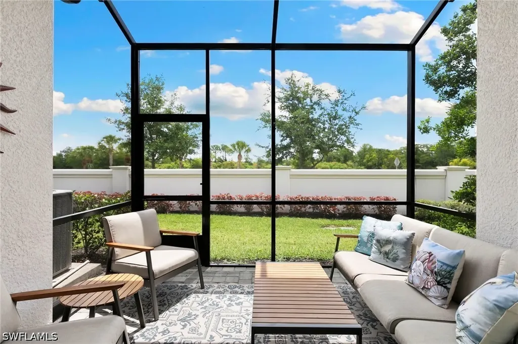 7490 Rockefeller Drive Naples FL 34119