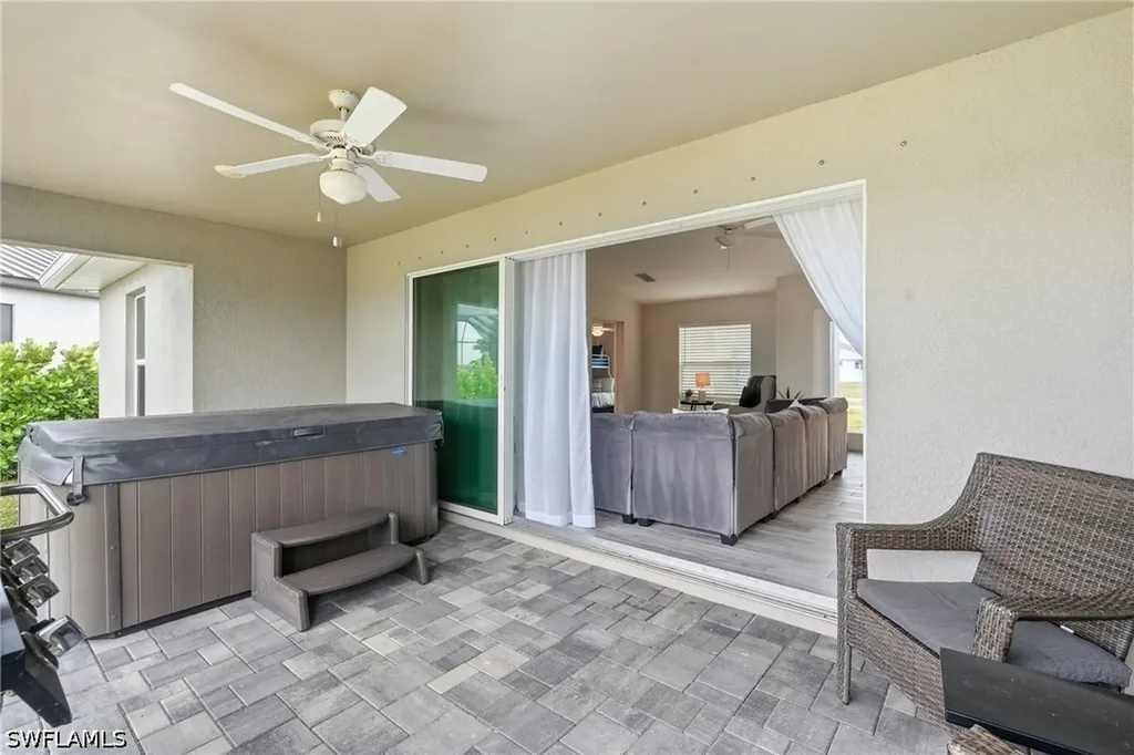3728 Yucatan Parkway Cape Coral FL 33993