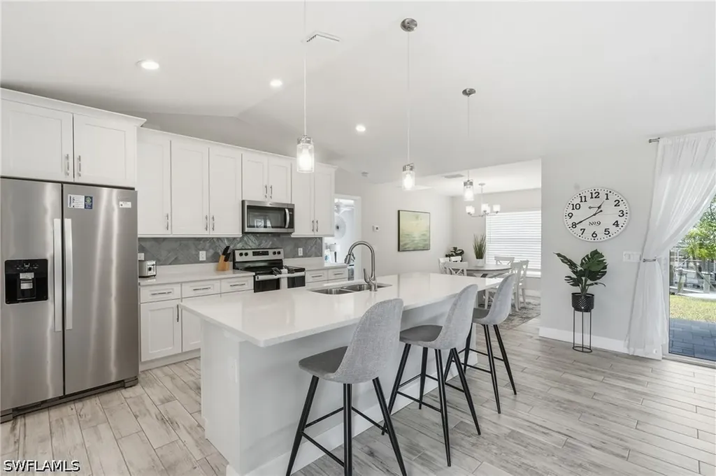 3728 Yucatan Parkway Cape Coral FL 33993