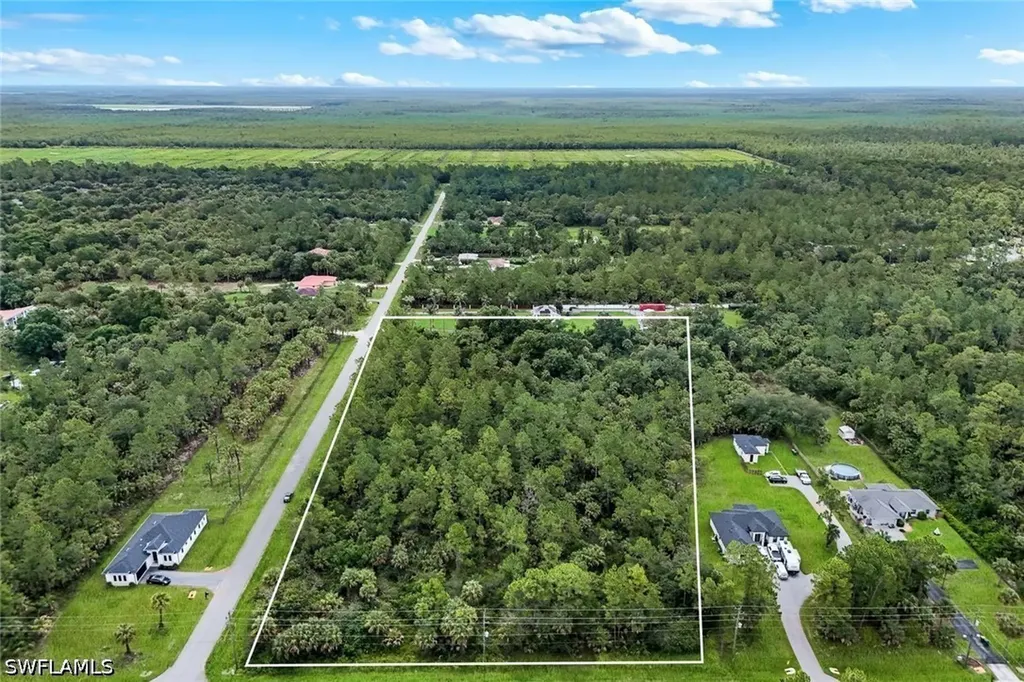 Naples FL, 30TH Avenue SE